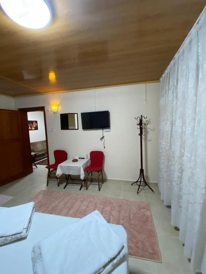 Elmas Pansiyon Karacasu  Exterior foto